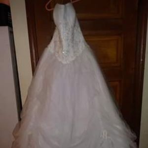 Wedding dress size 6